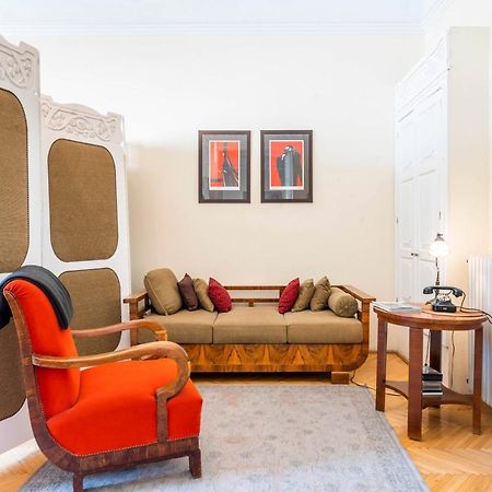 Stunning Spacious Art Nouveau Apart , Grand Piano Lejlighed Budapest Eksteriør billede